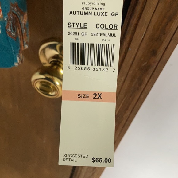 Ruby Rd. Paisley print pullover top with stretch size 2X - Picture 7 of 17